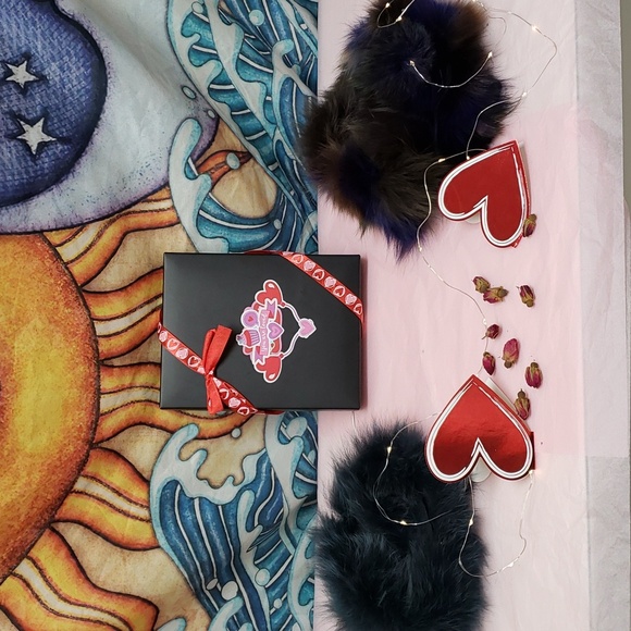 Designer necklace New in Box - Picture 1 of 9